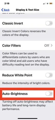 آموزش غیرفعال کردن روشنایی خودکار آیفون در ios 13