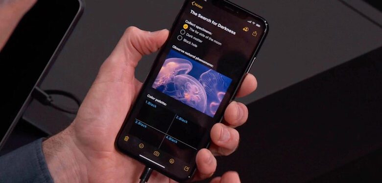 آموزش فعال کردن Dark Mode یا تم مشکی آیفون در iOS 13