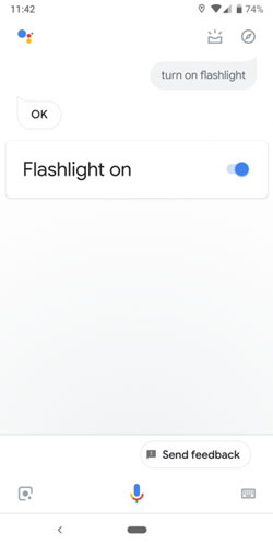 با دستیار گوگل چراغ قوه گوشی اندروید را روشن کنید