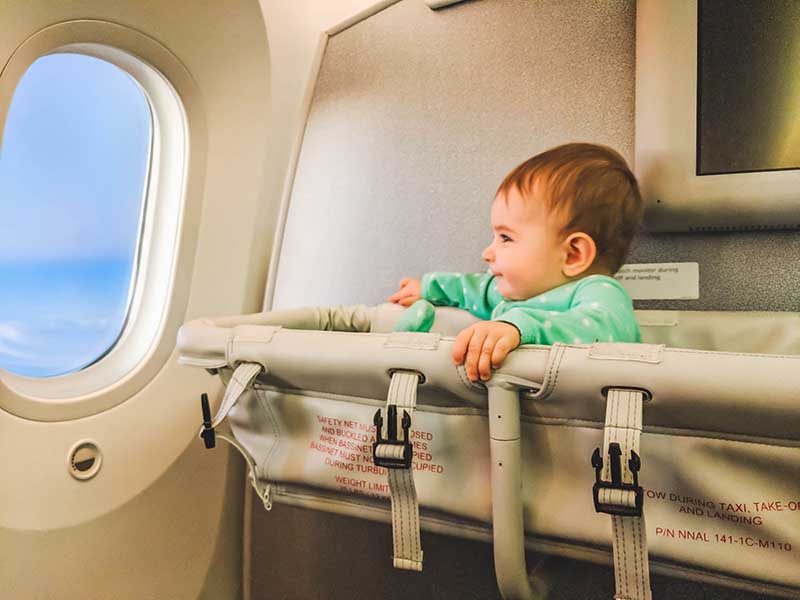 اقدامات احتیاطی برای پرواز با نوزاد
