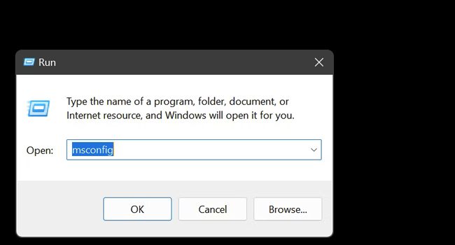 باز کردن برنامه msconfig با استفاده از Run